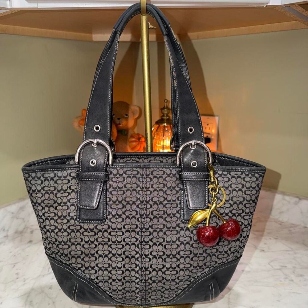 Vintage Coach signature black soho tote bag 6383